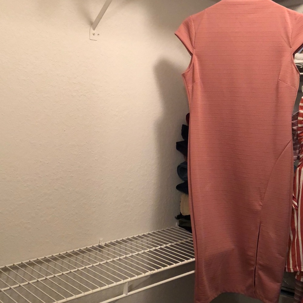Ribbed salmon pink dress